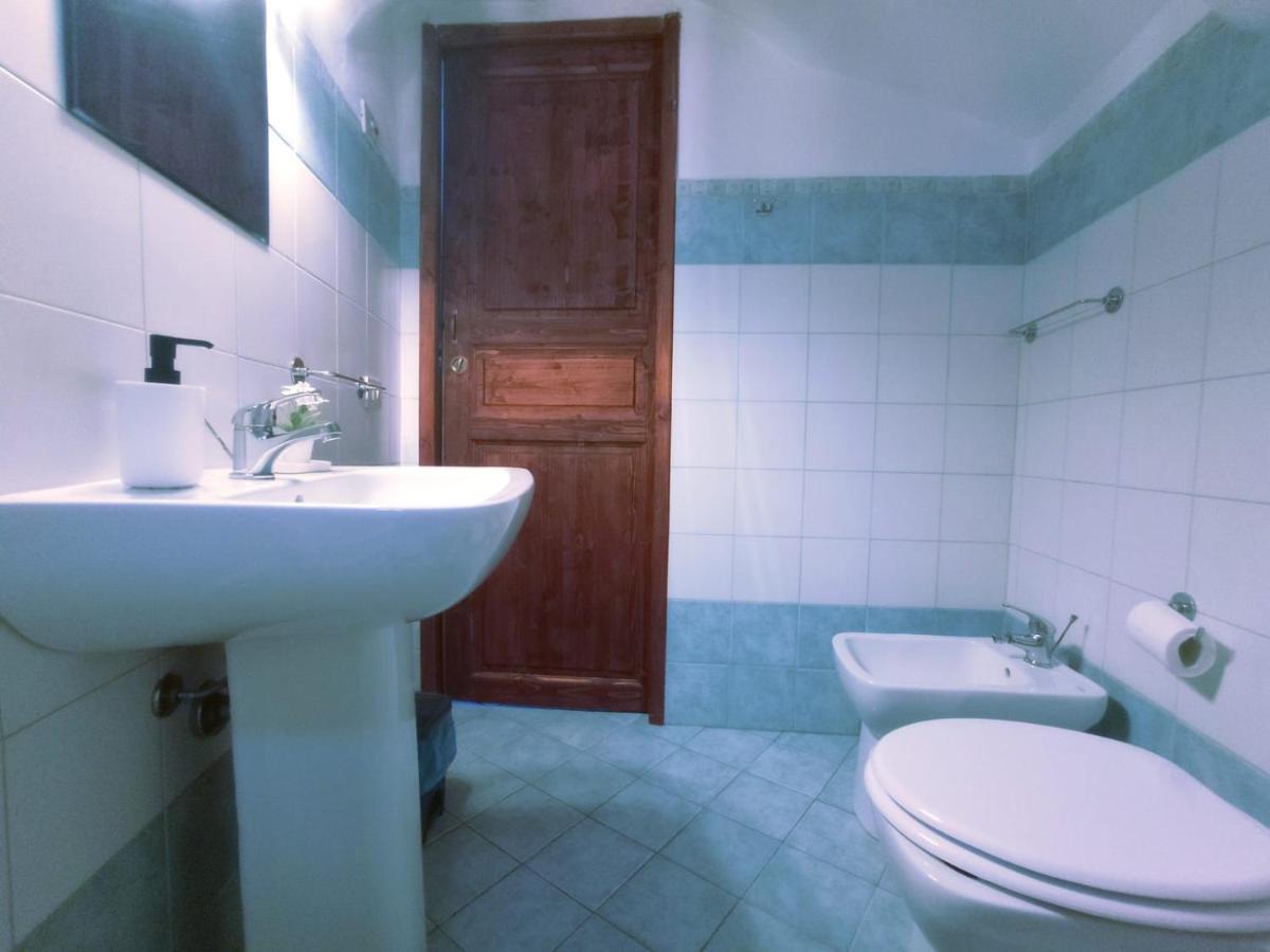 Villa The Quiet House Ponza Exterior foto