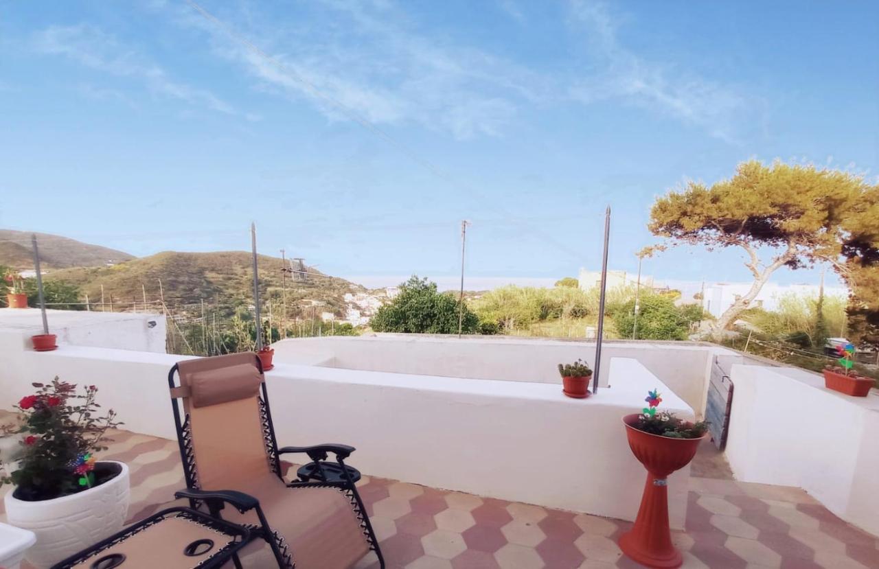 Villa The Quiet House Ponza Exterior foto