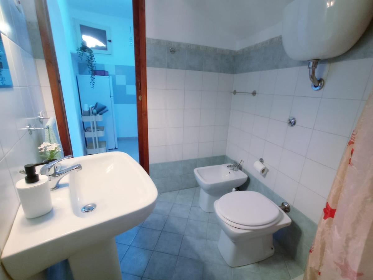 Villa The Quiet House Ponza Exterior foto
