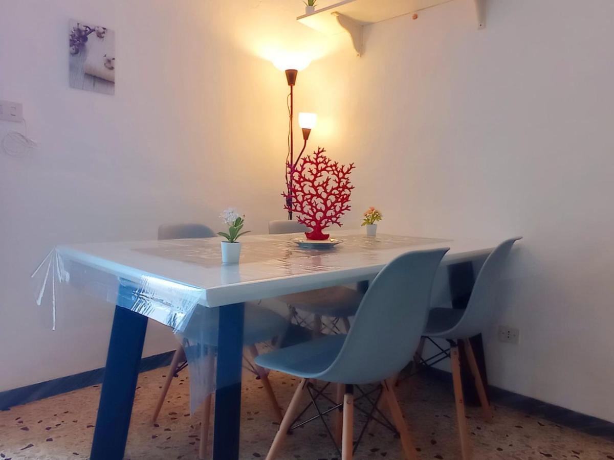 Villa The Quiet House Ponza Exterior foto